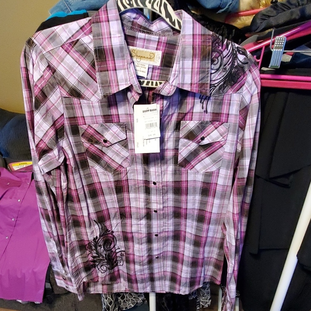 Shyanne Purple Plaid Button up shirt Large
